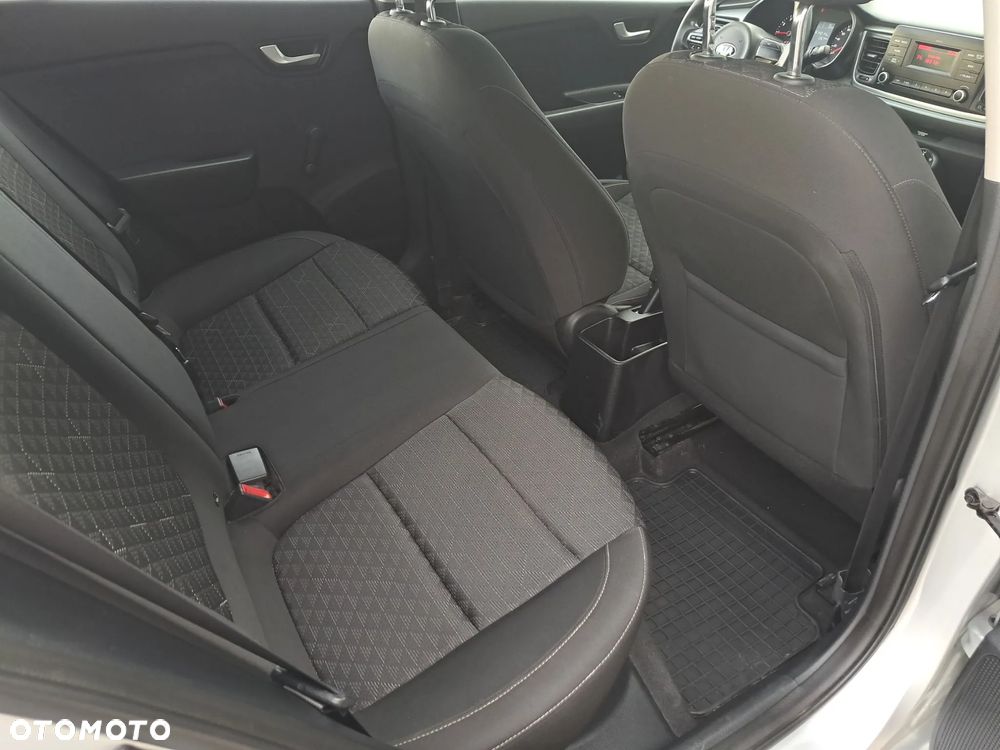 Kia Rio 1.2 M - 19