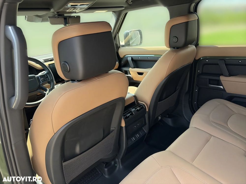 LAND ROVER Defender 2025 — imagine 14
