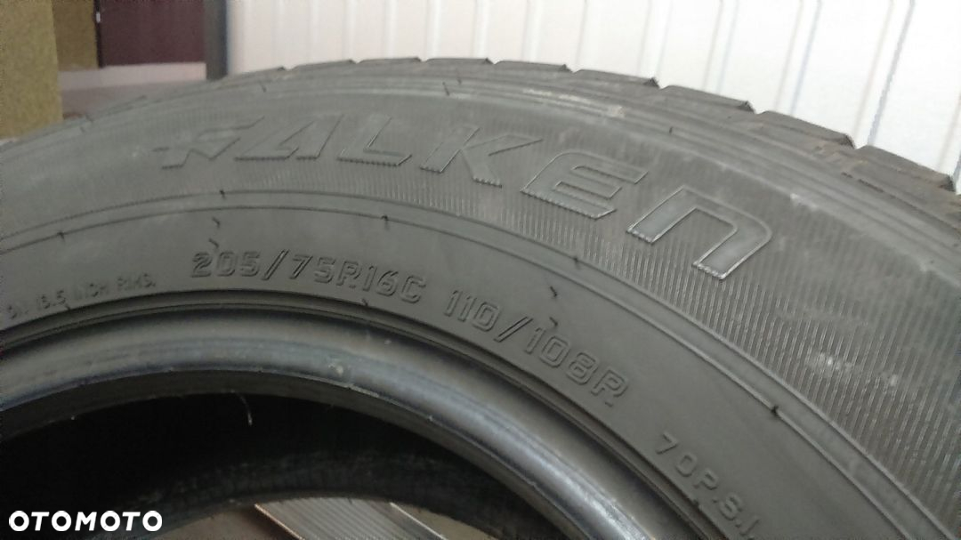 R16C 205/75 110/108R Falken Eurowinter HS437 Van - 6