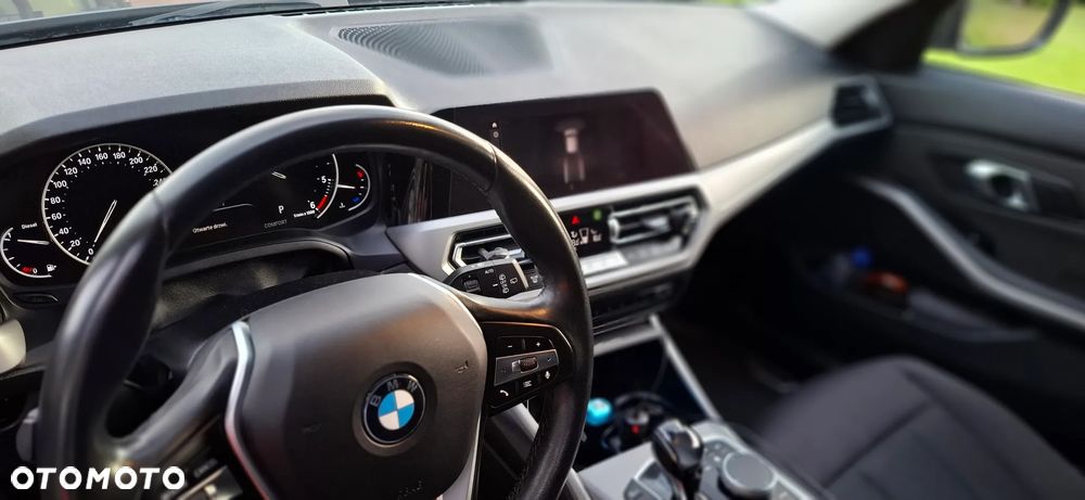 BMW Seria 3 318d Business Edition - 9