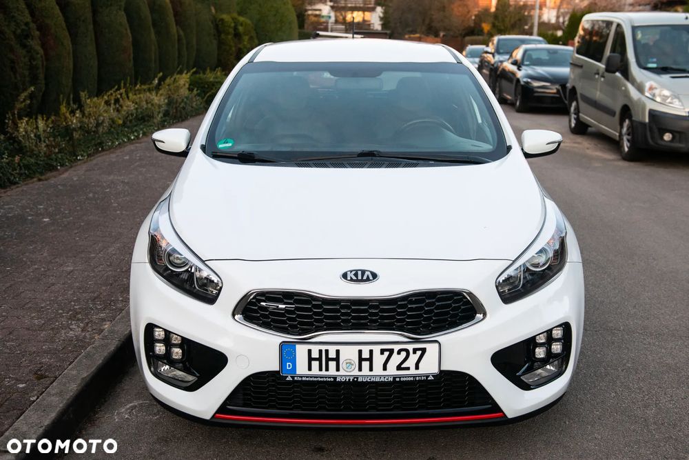 Kia Ceed 1.6 T-GDI GT - 9