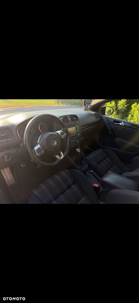 Volkswagen Golf - 15