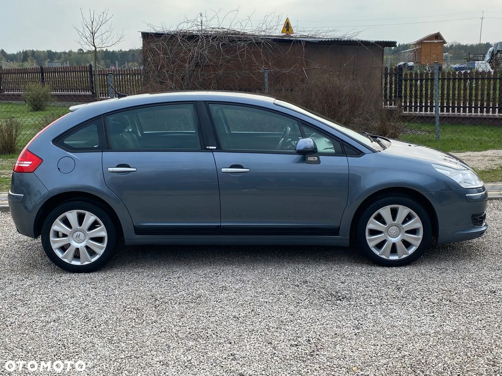 Citroën C4 1.6 16V Exclusive - 19