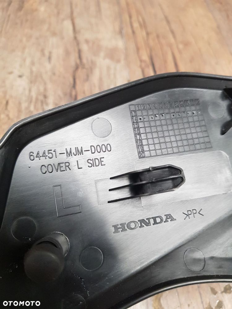 Osłona owiewka lewa Honda VFR800F Iterceptor 64451-MJM-D000 - 10