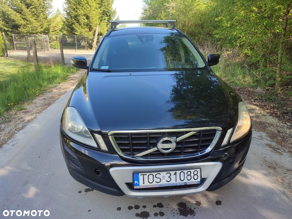 Volvo XC 60 2.4D AWD R-Design - 3