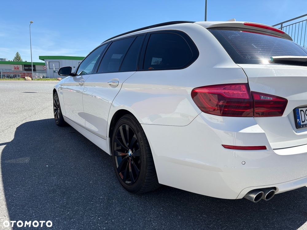 BMW Seria 5 520d - 13