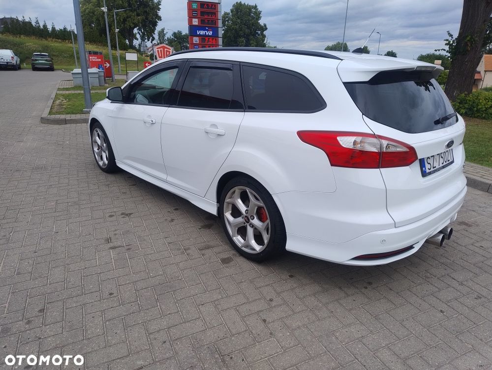Ford Focus - 3
