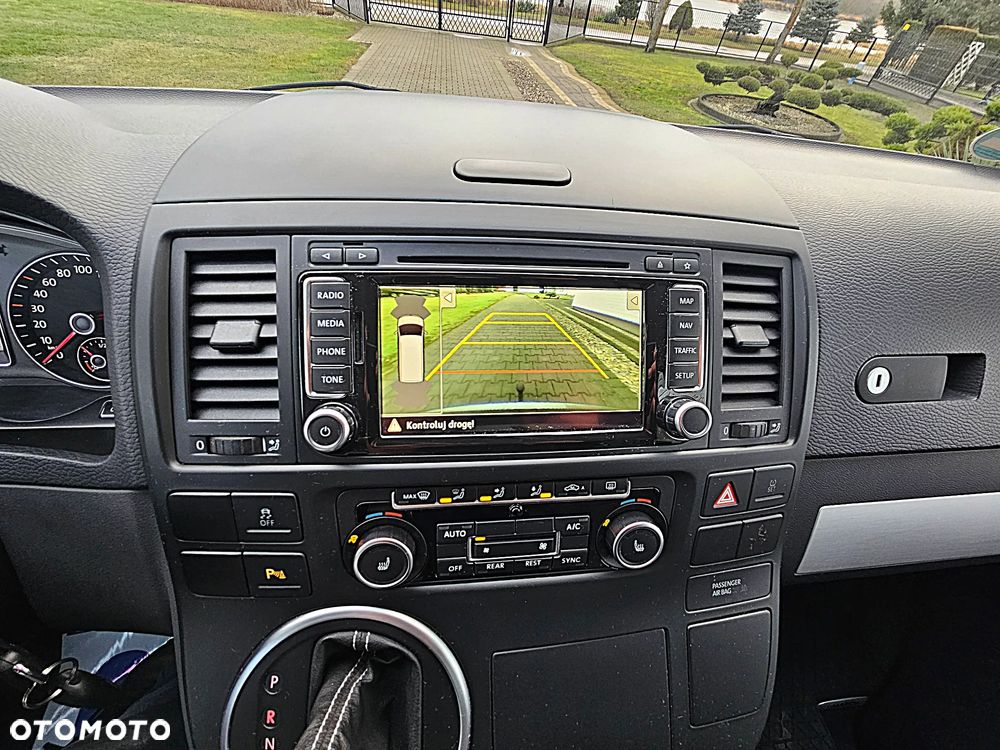 Volkswagen Multivan - 35