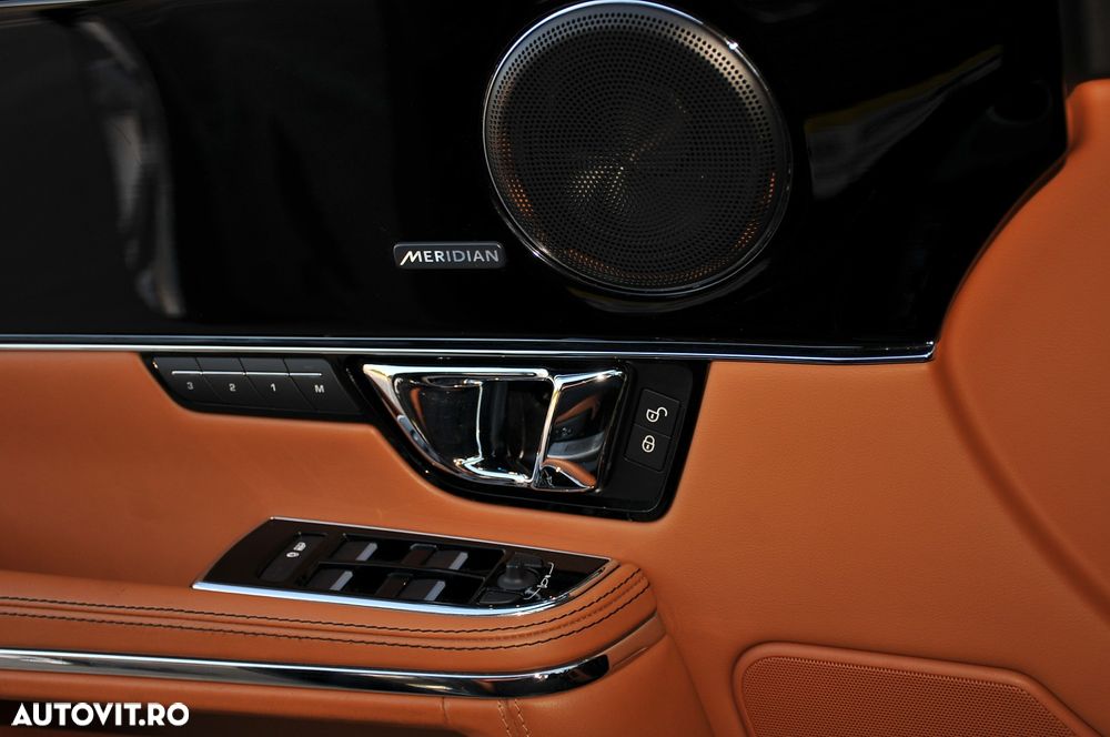 Jaguar XJ 30d LWB Portfolio - 28