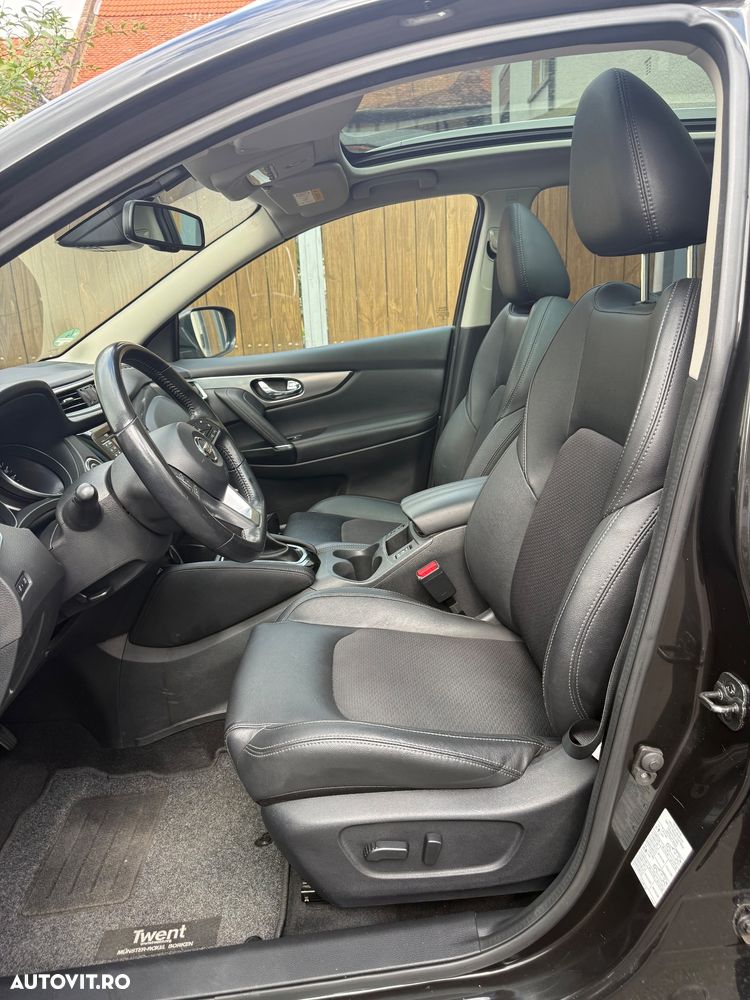 Nissan Qashqai 1.6 DCI Start/Stop X-TRONIC Tekna - 4
