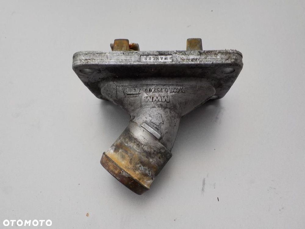 VW LT 2.8 TDI KRÓCIEC OBUDOWA TERMOSTATU - 2