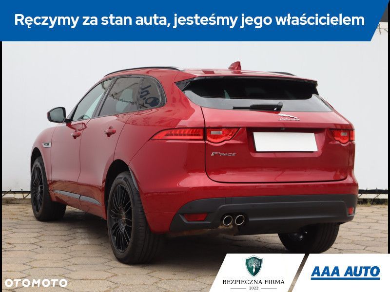 Jaguar F-Pace - 5