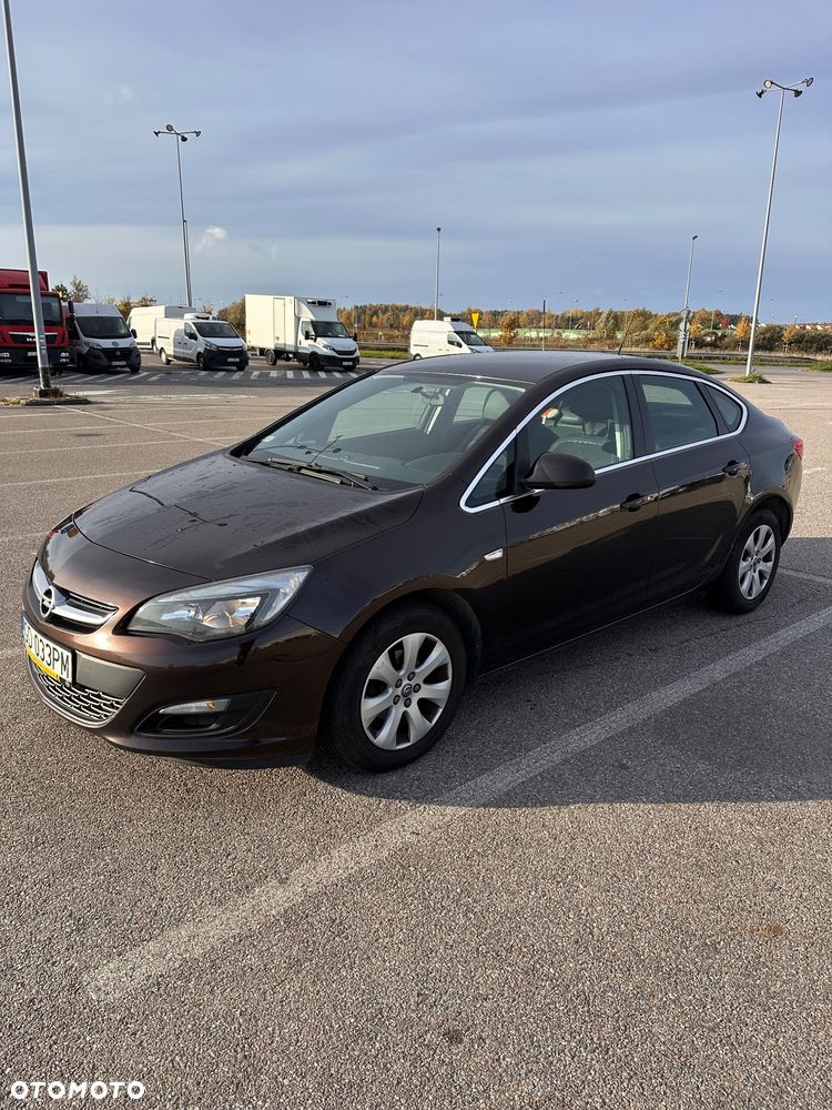 Opel Astra - 1