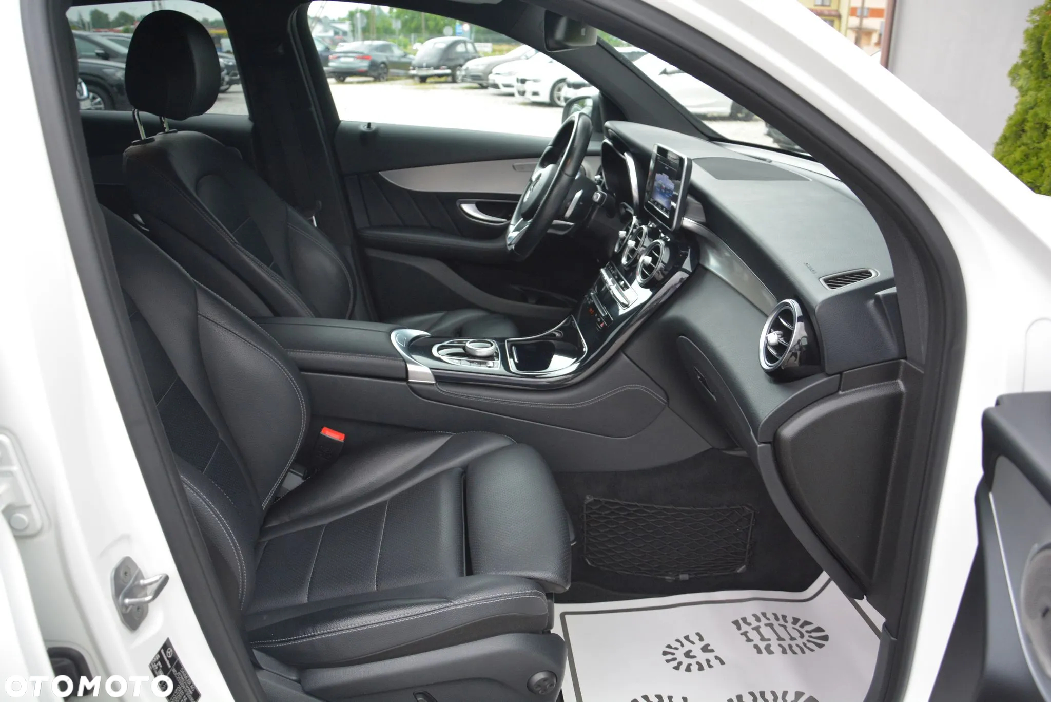 Mercedes-Benz GLC 250 d Coupe 4Matic 9G-TRONIC AMG Line - 21
