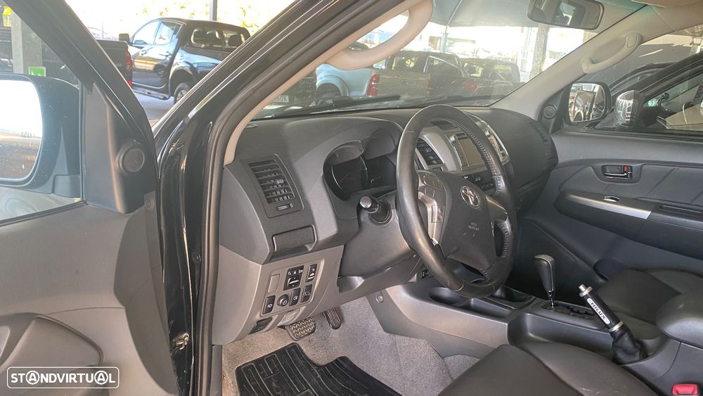 Toyota Hilux - 9