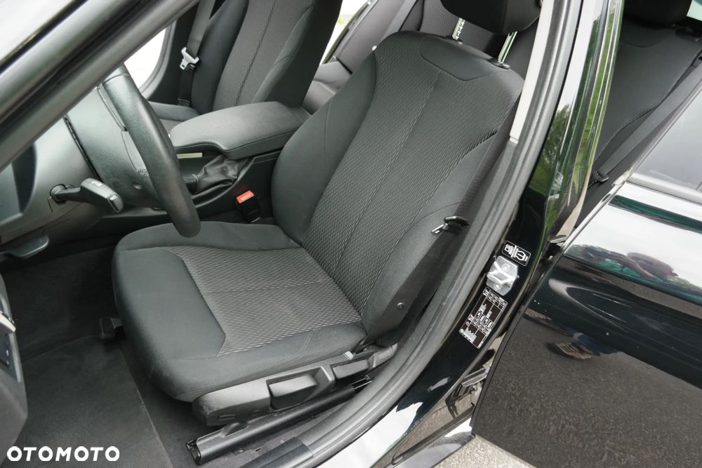BMW Seria 3 - 25