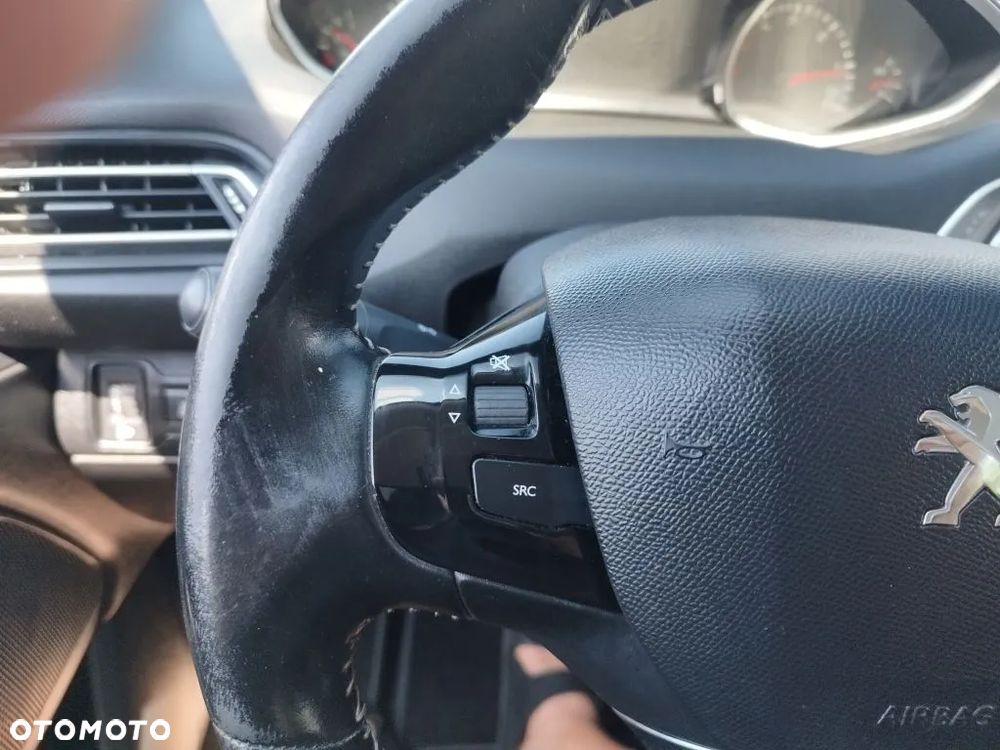 Peugeot 308 BlueHDi FAP 120 EAT6 Stop&Start Allure - 27