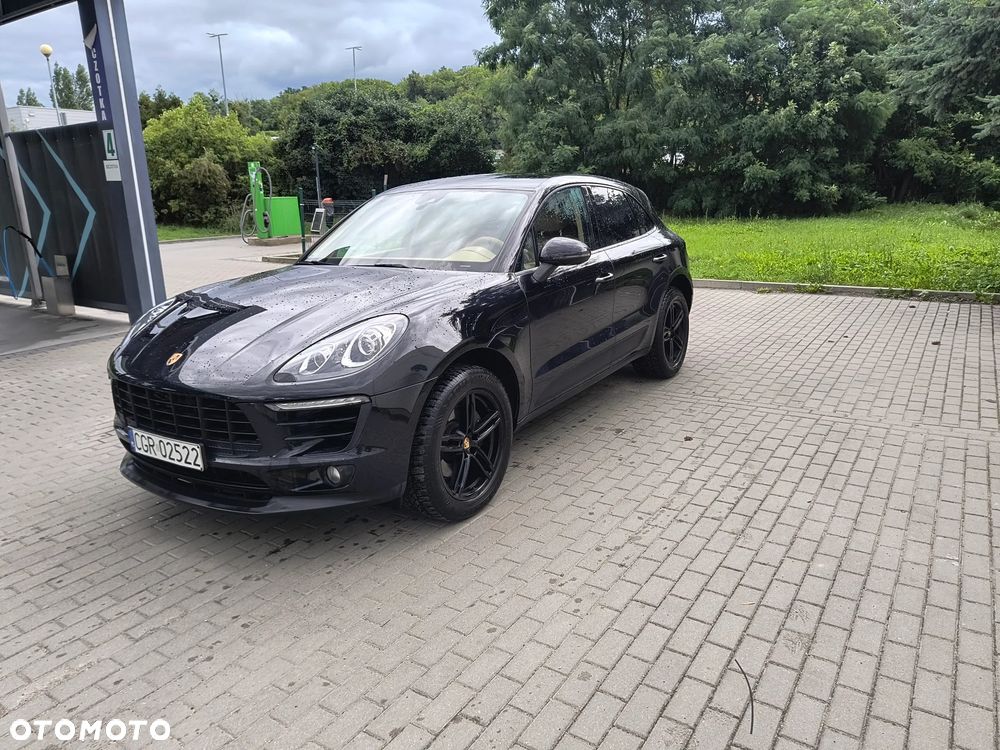 Porsche Macan - 1