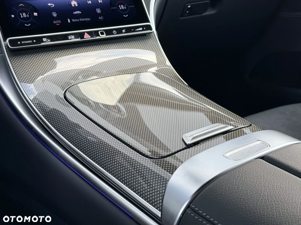 Mercedes-Benz GLC - 22