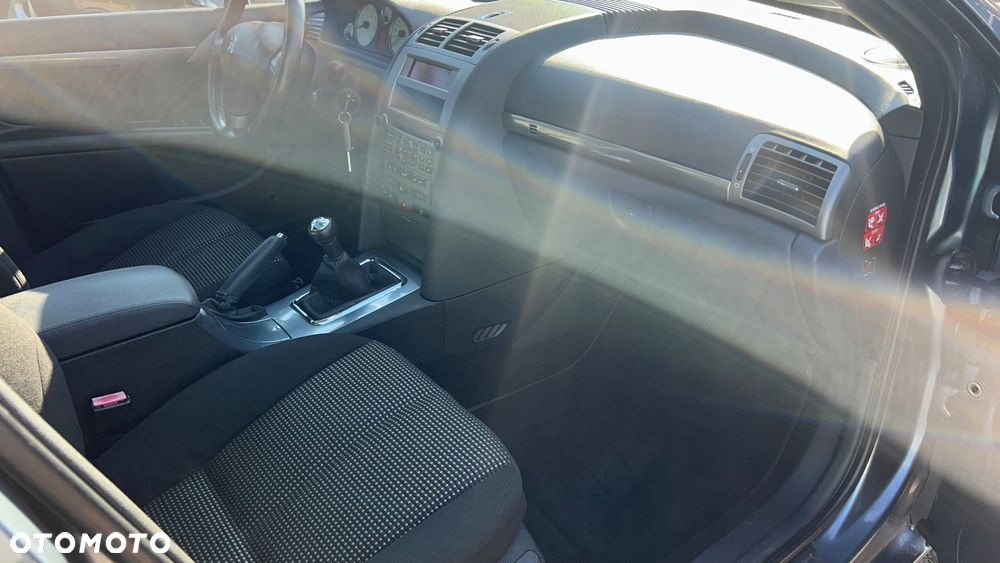 Peugeot 407 - 15
