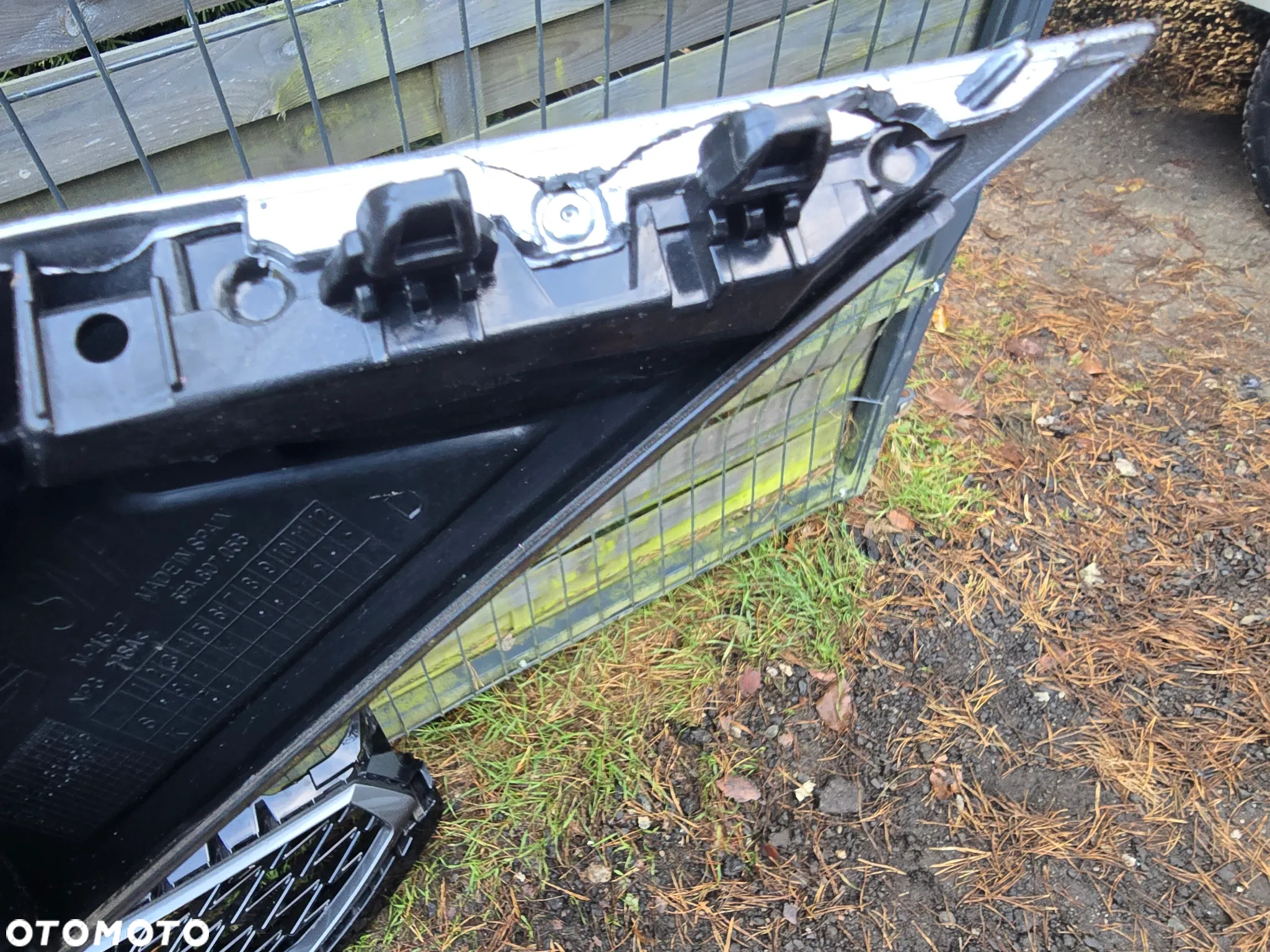 Leon IV 5fa cupra grill blenda nosek - 3