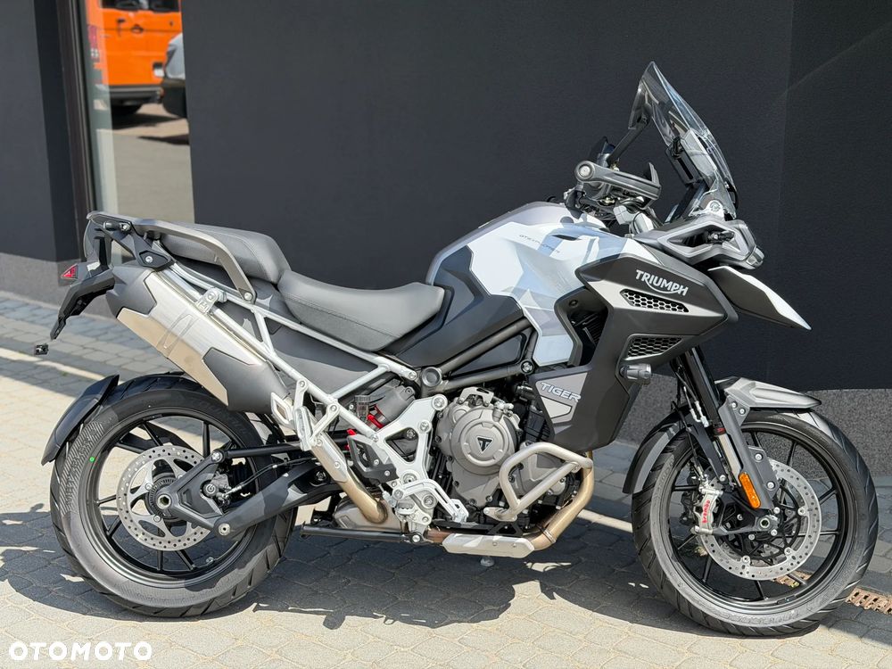 Triumph Tiger - 2