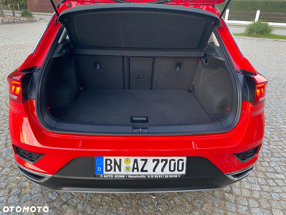 Volkswagen T-Roc - 17