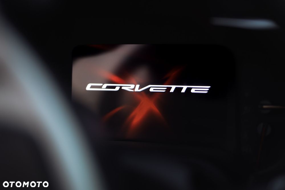Chevrolet Corvette - 15