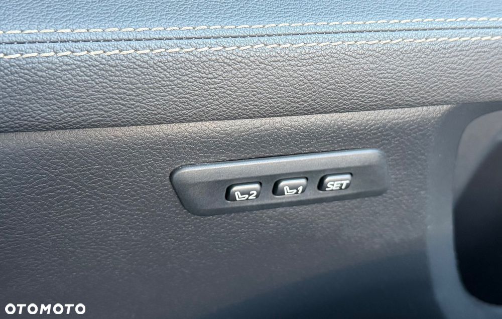 Toyota Avensis Touring Sports 2.0 D-4D Edition S+ - 23