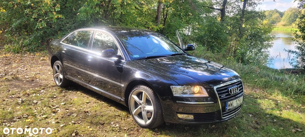 Audi A8 - 4
