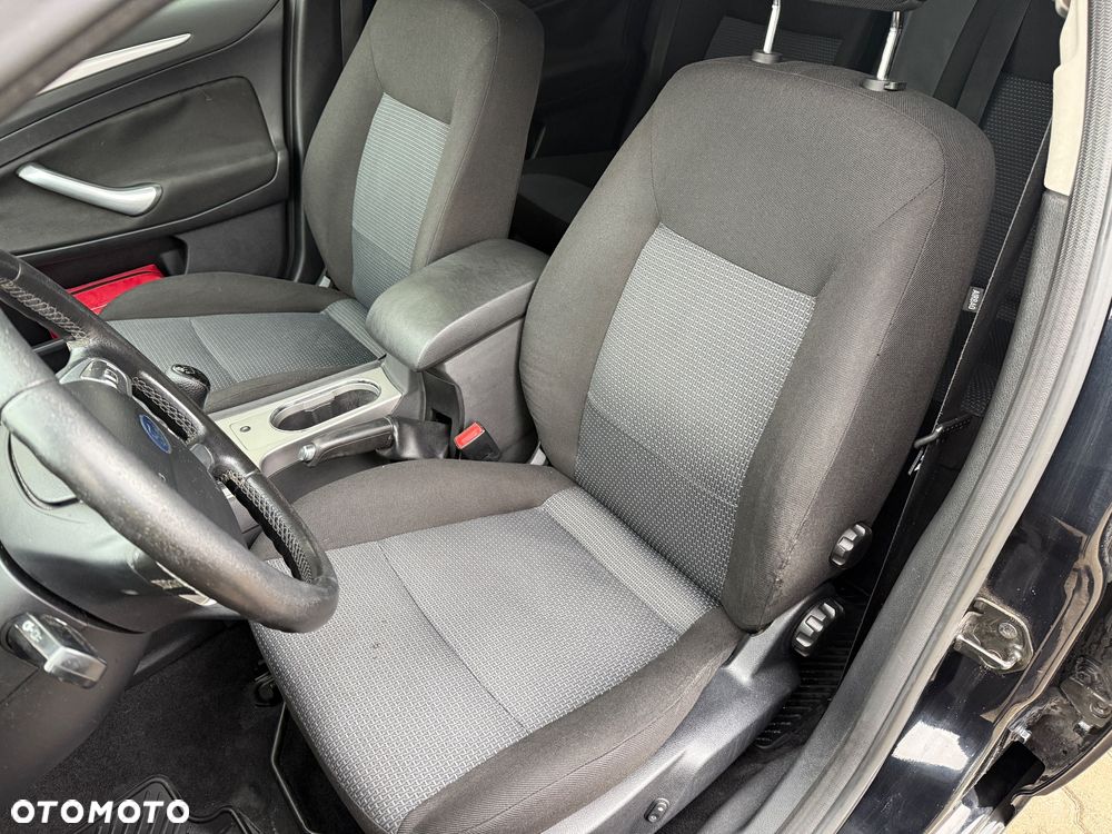 Ford Mondeo 2.0 TDCi Ambiente - 18