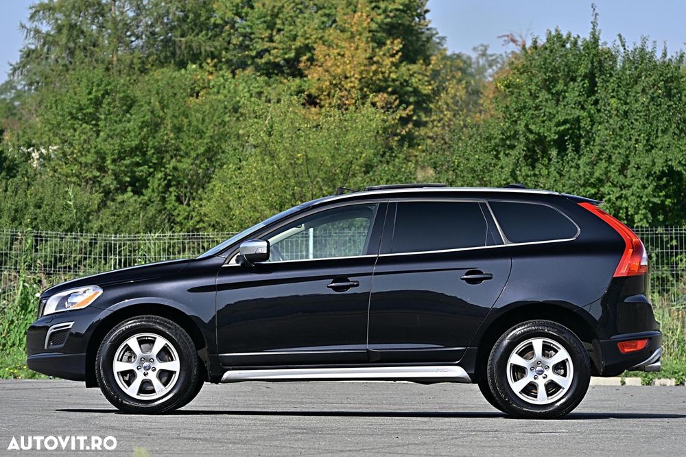 Volvo XC 60 D5 AWD Aut. RDesign - 26