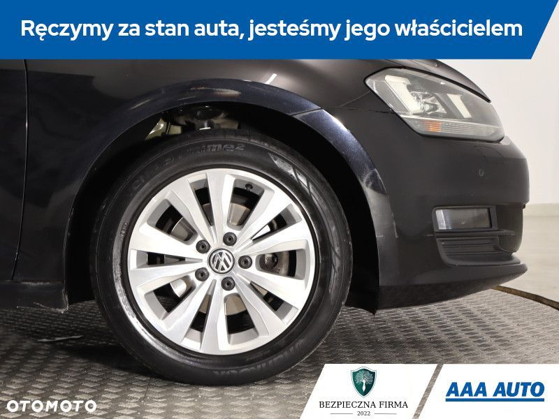 Volkswagen Golf - 16