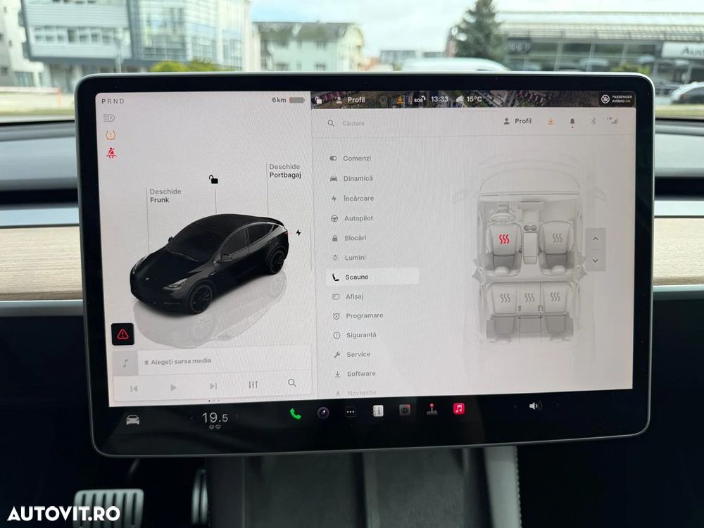 Tesla Model Y - 11