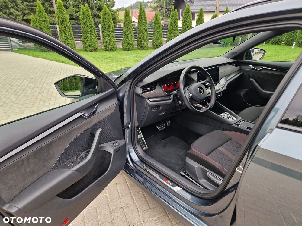 Skoda Octavia 2.0 TSI RS 245 DSG - 22