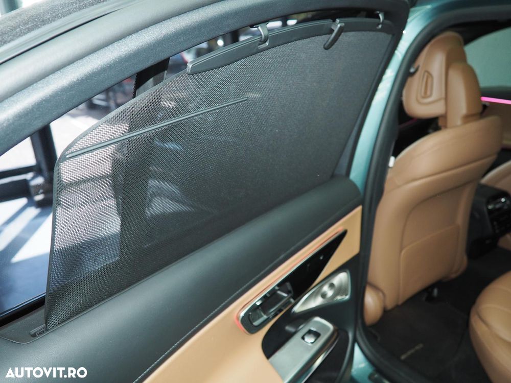 Mercedes-Benz E 220 d MHEV 4MATIC Aut. - 32