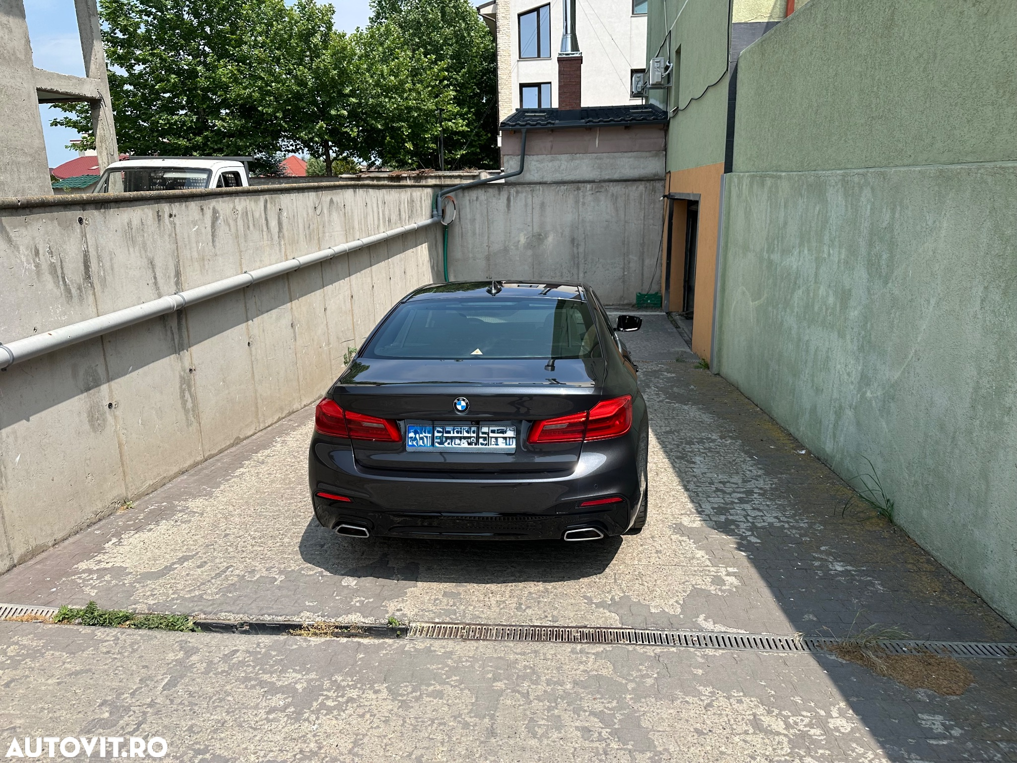 BMW Seria 5 520d AT - 25