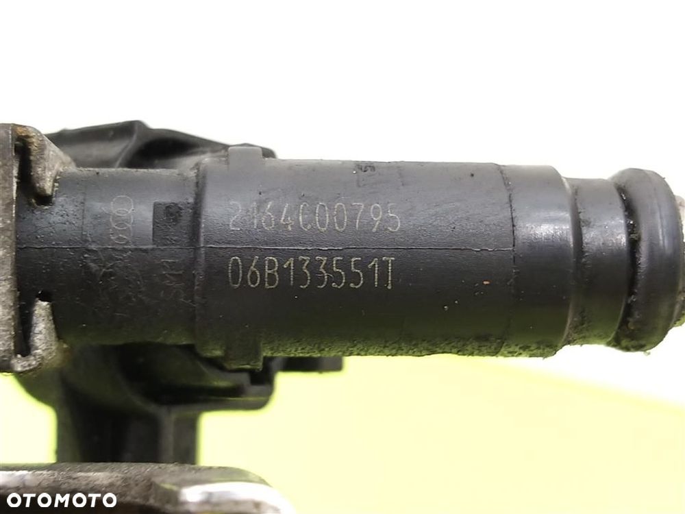 Listwa wtryskiwaczy WTRYSK Audi A4 B6 8E 00-04 2.0B 16V 130KM 058133681 - 9