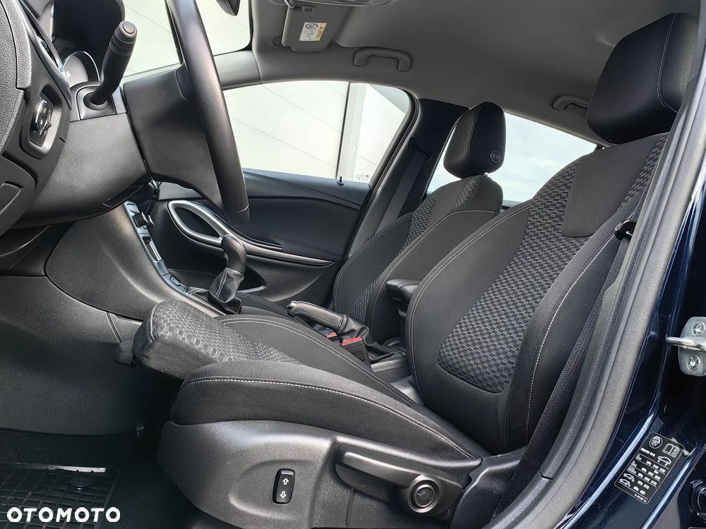 Opel Astra 1.6 CDTI Enjoy - 6