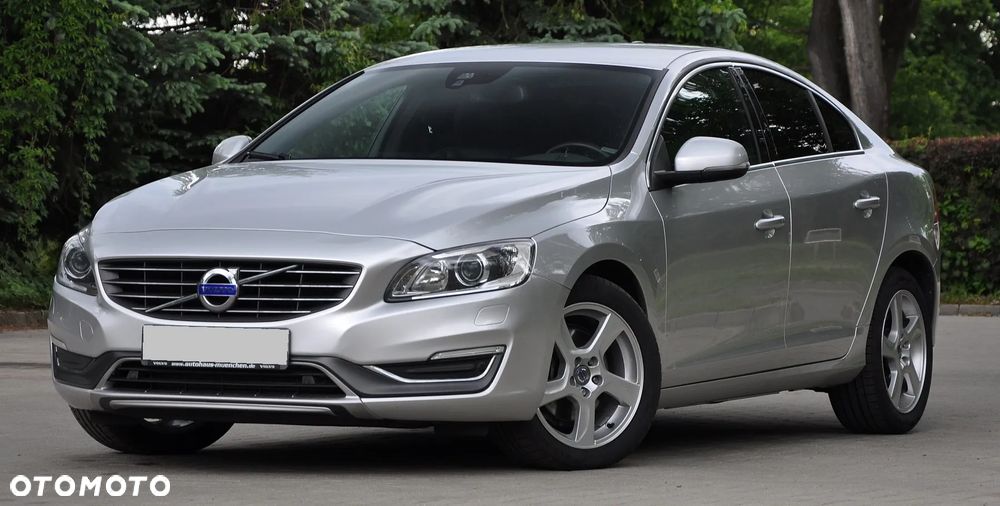 Volvo S60 D4 R-Design Summum - 1