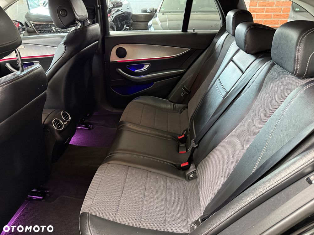 Mercedes-Benz Klasa E 220 d 9G-TRONIC - 16
