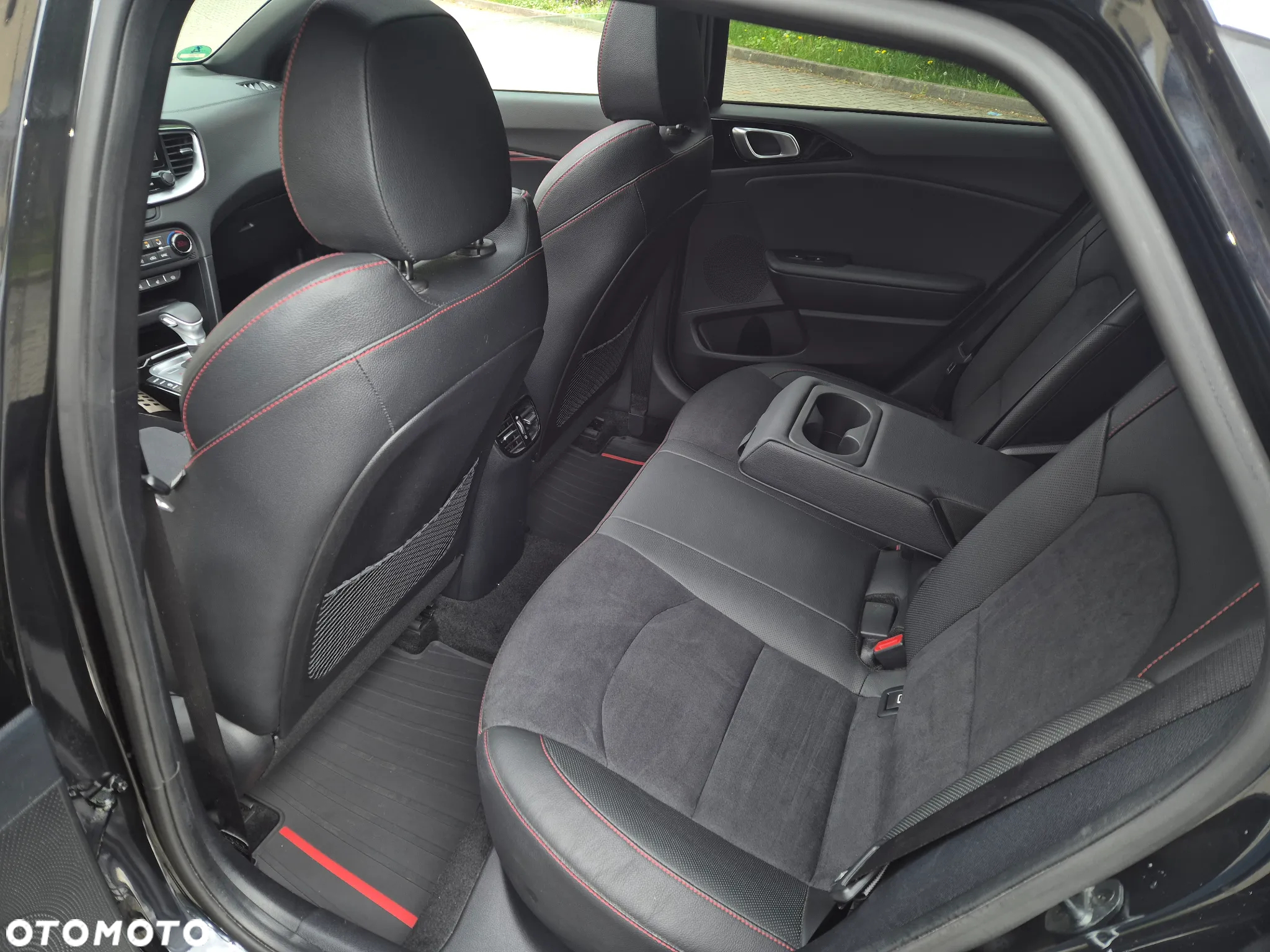 Kia ProCeed 1.6 T-GDI GT DCT - 15