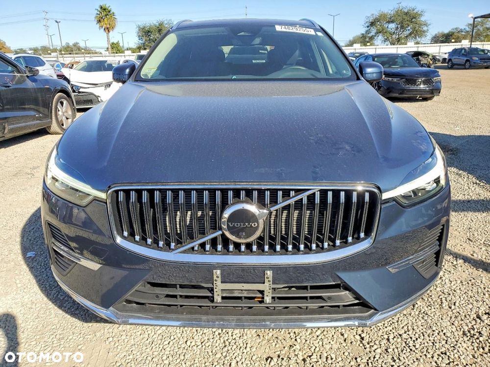 Volvo XC 60 B5 B AWD Ultimate Bright - 5