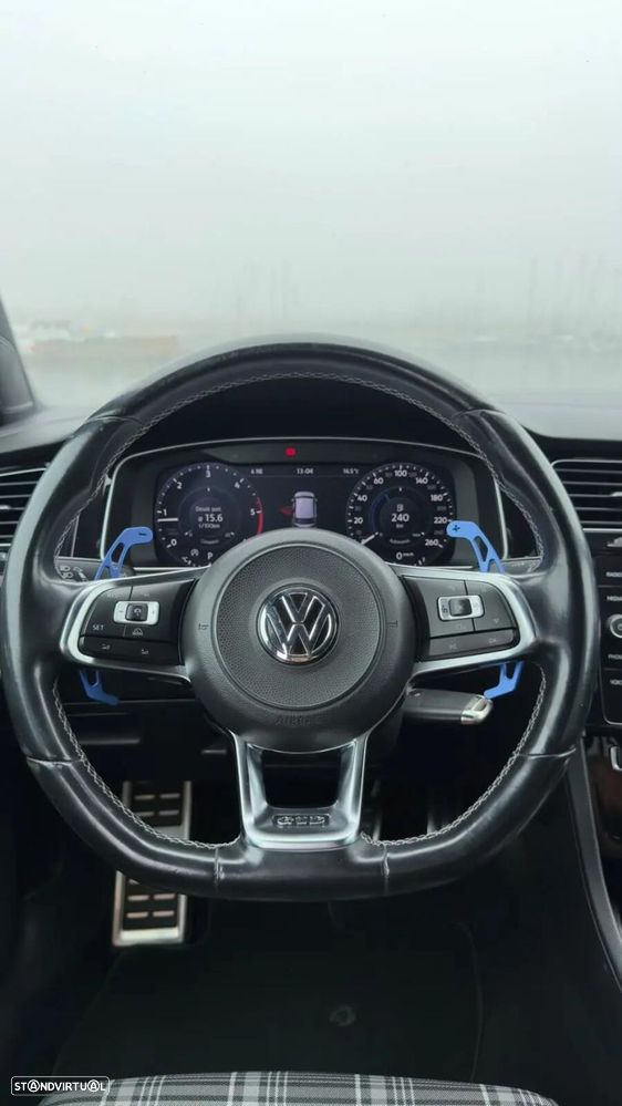 VW Golf 2.0 TDI GTD DSG - 8