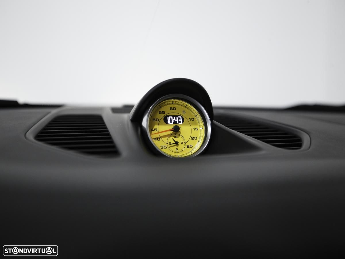 Porsche 911 (991) Turbo S PDK - 17