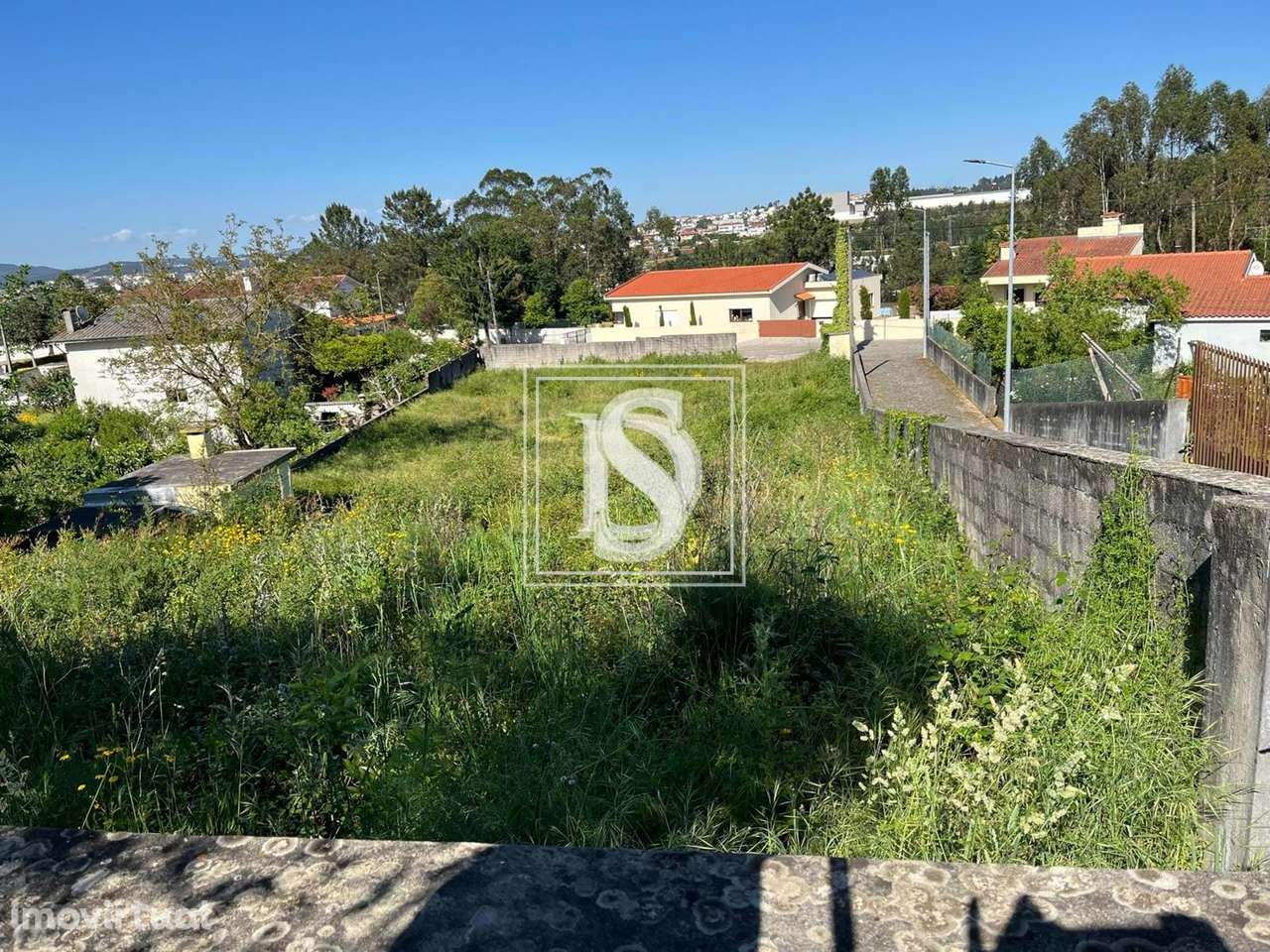 Terreno com projeto aprovado na Trofa - Grande imagem: 4/16