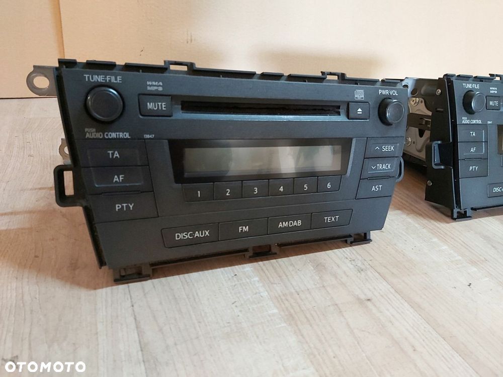 Toyota Prius III radio CD oryginał 86120-47301 - 2