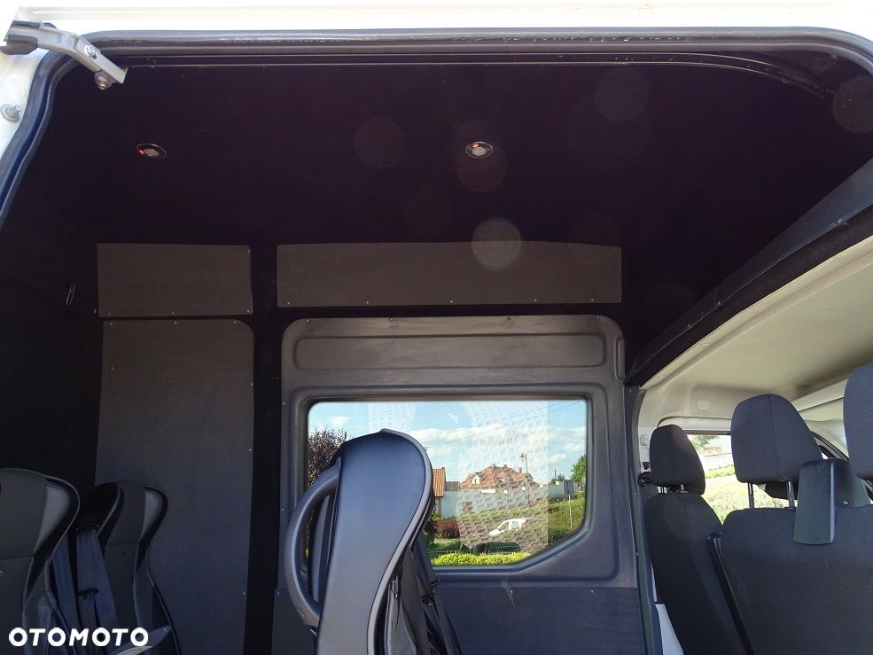 Iveco Daily 35S18 3.0 180 L4H3 Brygadówka DOKA 9 Osób HAUSER FULL LED Polski Salon! UNIKAT!! JAK NOWY!! - 29