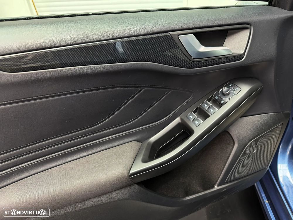 Ford Focus 1.0 EcoBoost MHEV ST-Line - 7