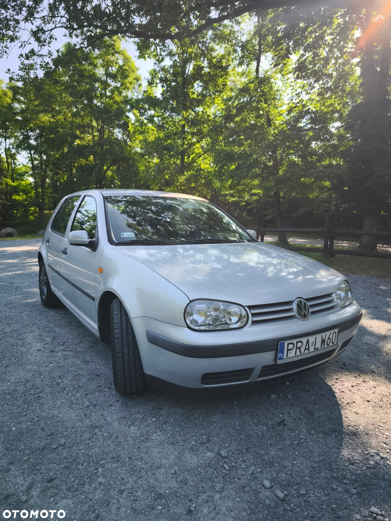 Volkswagen Golf 1.6 - 2
